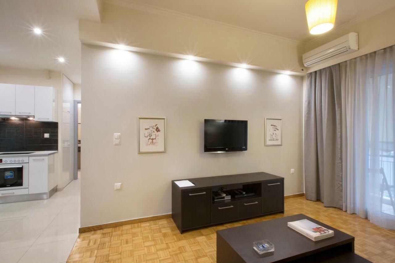 Apartment At Koukaki, 150M From The Metro أثينا المظهر الخارجي الصورة